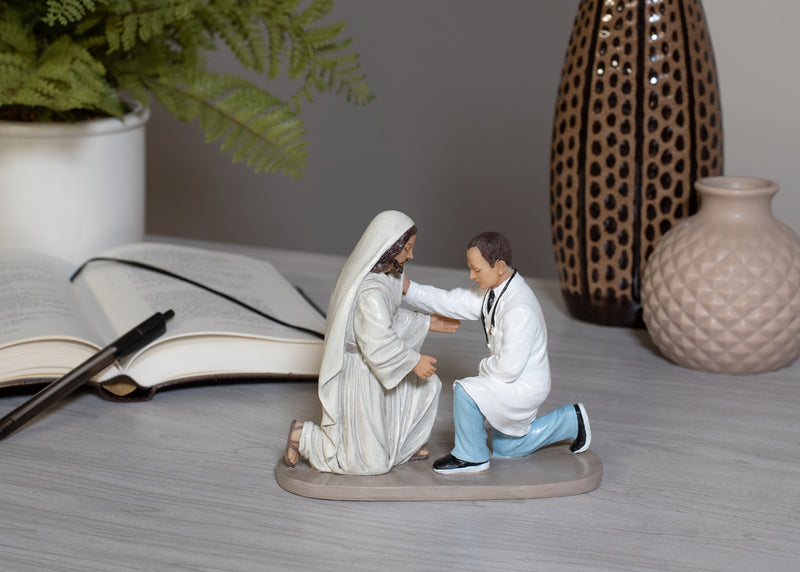 Praying Doctor with Jesus 5 x 6 Resin Decorative Tabletop Figurine